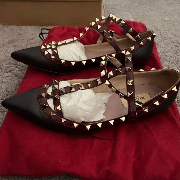 valentino rock stud flats in good condition. price negotiable - Picture 4 of 7